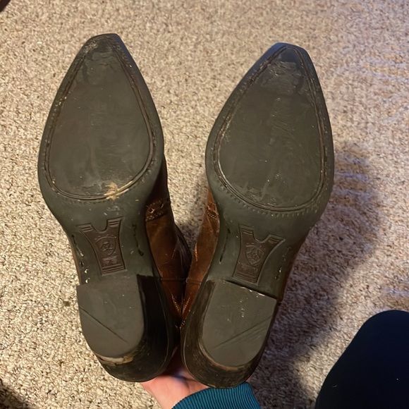 Women’s Ariat Snip toe cowboy boots - Picture 6 of 6